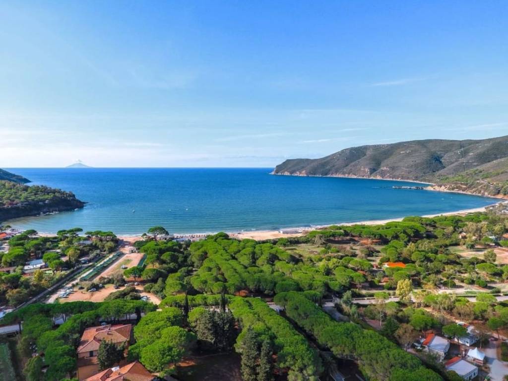 casa semindipendente in vendita a Capoliveri in zona Lacona