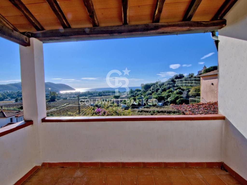 casa indipendente in vendita a Capoliveri in zona Lacona