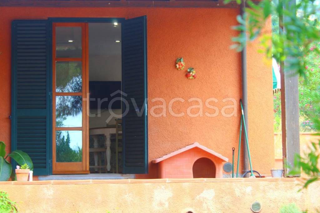 casa indipendente in vendita a Capoliveri in zona Lacona
