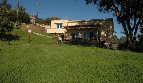 casa indipendente in vendita a Capoliveri