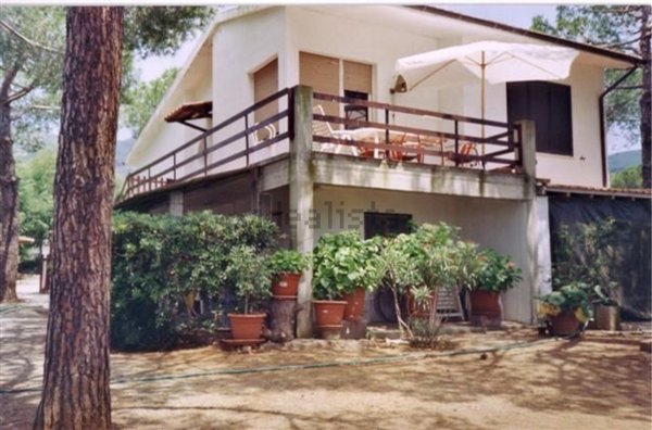 casa indipendente in vendita a Capoliveri in zona Lacona