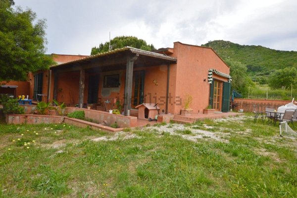 casa indipendente in vendita a Capoliveri in zona Lacona