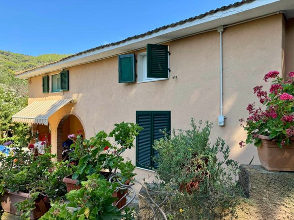 casa indipendente in vendita a Capoliveri in zona Innamorata