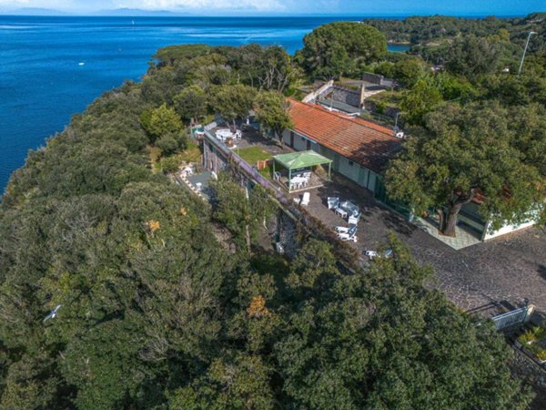 casa indipendente in vendita a Capoliveri in zona Naregno