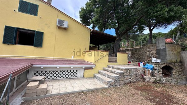 appartamento in vendita a Capoliveri in zona Lacona