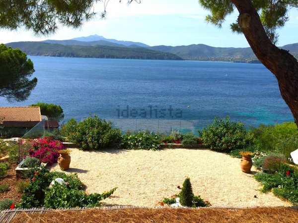 casa indipendente in vendita a Capoliveri