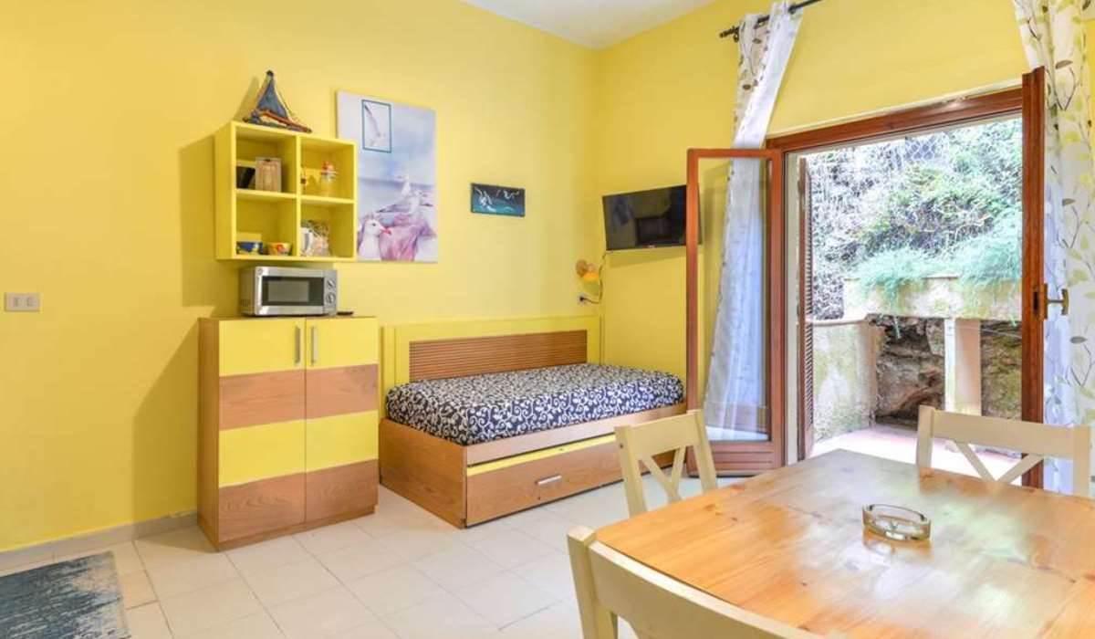 appartamento in vendita a Capoliveri in zona Naregno