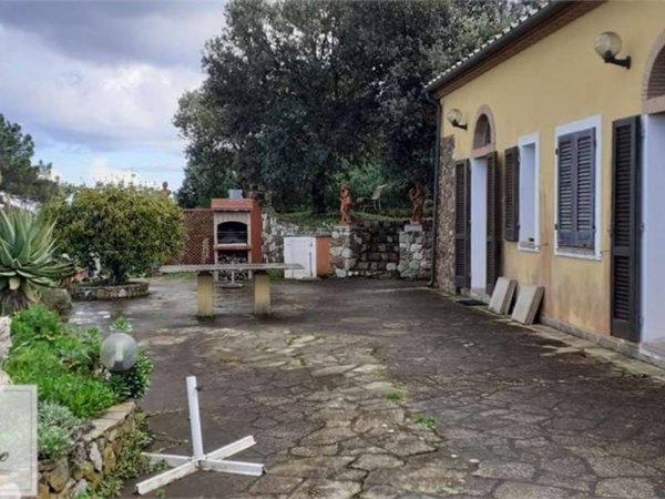 casa indipendente in vendita a Capoliveri