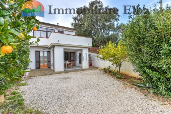 appartamento in vendita a Capoliveri in zona Naregno