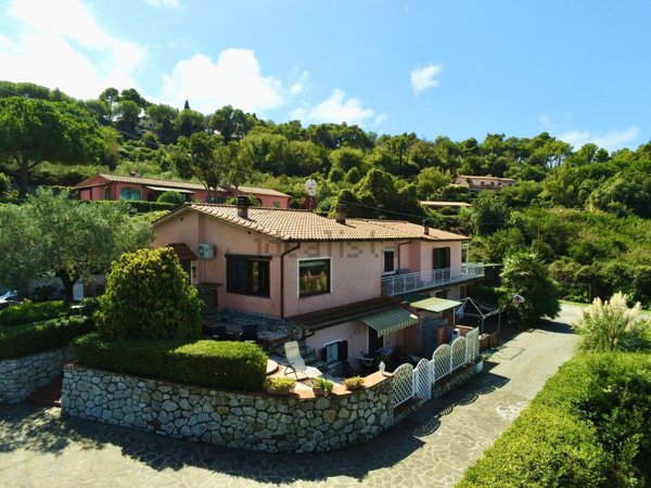 casa indipendente in vendita a Capoliveri
