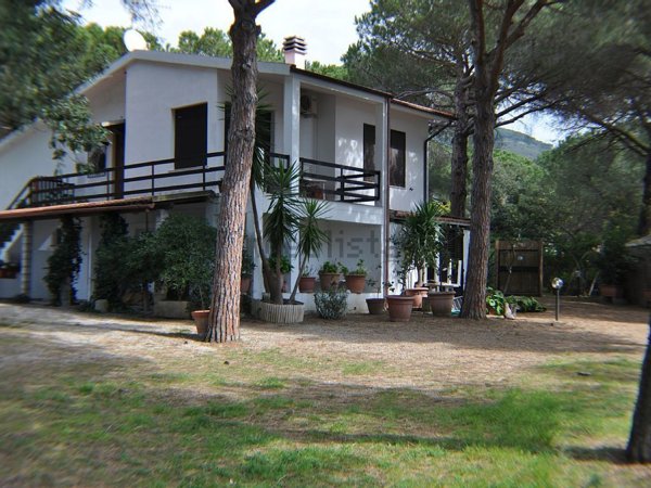 casa indipendente in vendita a Capoliveri in zona Lacona
