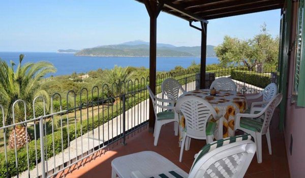 casa indipendente in vendita a Capoliveri