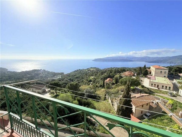 casa indipendente in vendita a Capoliveri