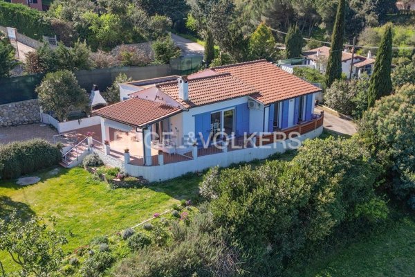 casa indipendente in vendita a Capoliveri