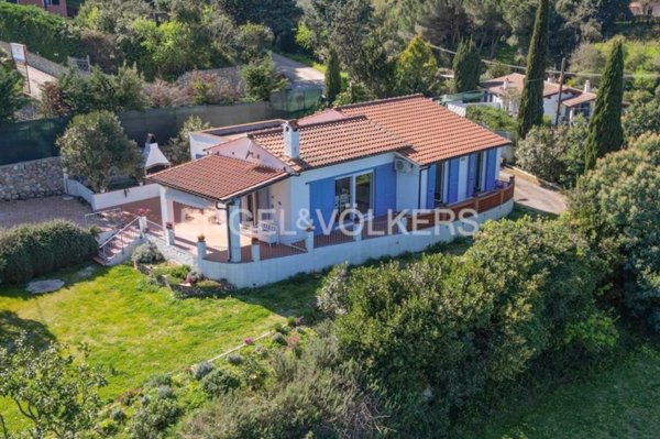 casa indipendente in vendita a Capoliveri