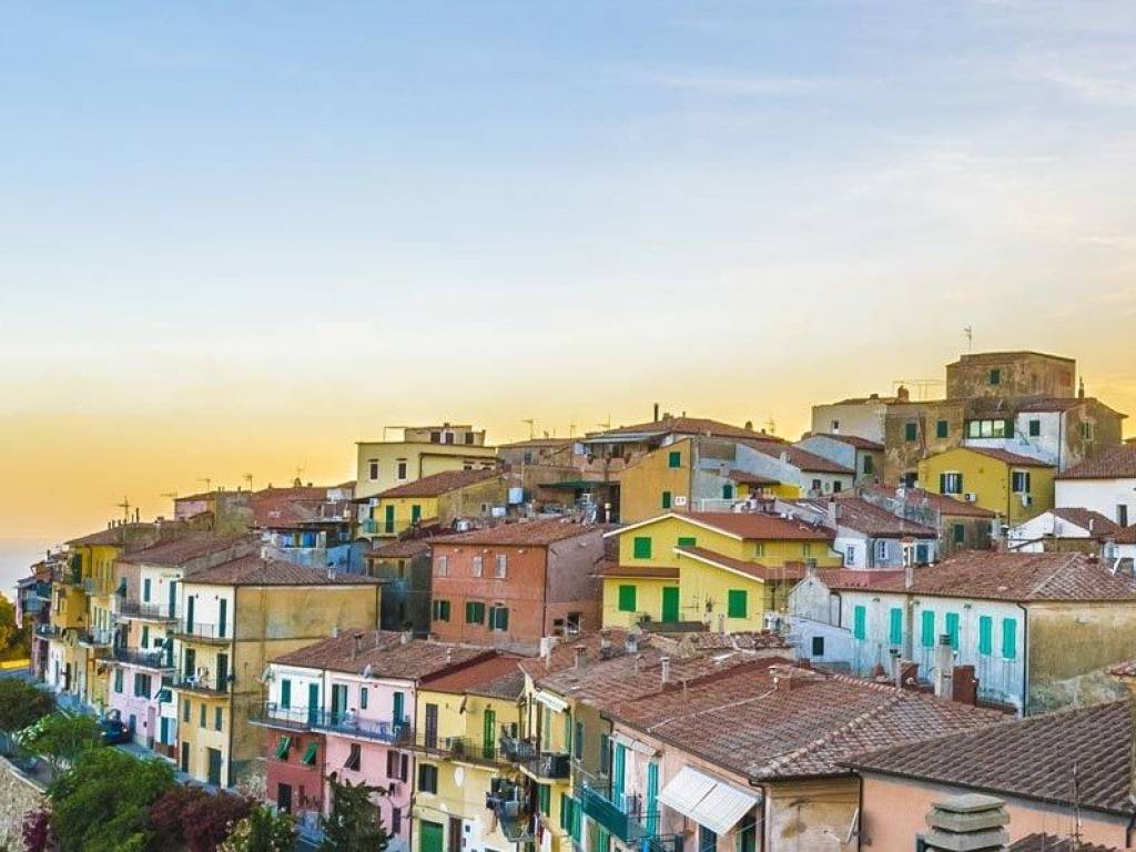 casa indipendente in vendita a Capoliveri