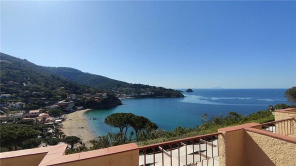 casa indipendente in vendita a Capoliveri in zona Morcone