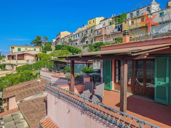 appartamento in vendita a Capoliveri in zona Naregno