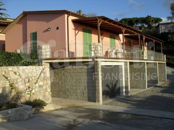 casa indipendente in vendita a Capoliveri in zona Madonna delle Grazie