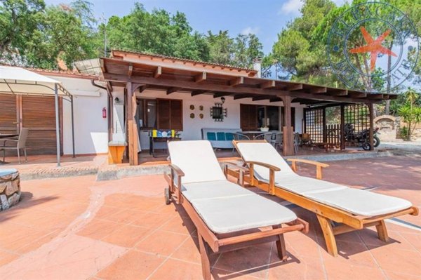 casa indipendente in vendita a Capoliveri in zona Naregno