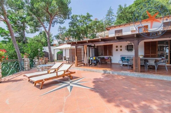 casa indipendente in vendita a Capoliveri in zona Naregno