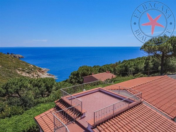 casa indipendente in vendita a Capoliveri