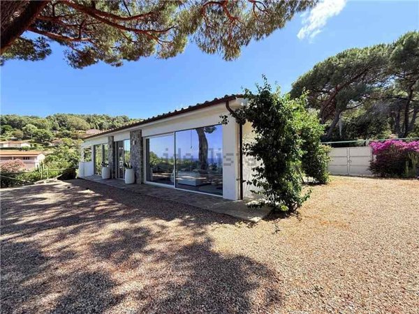 casa indipendente in vendita a Capoliveri
