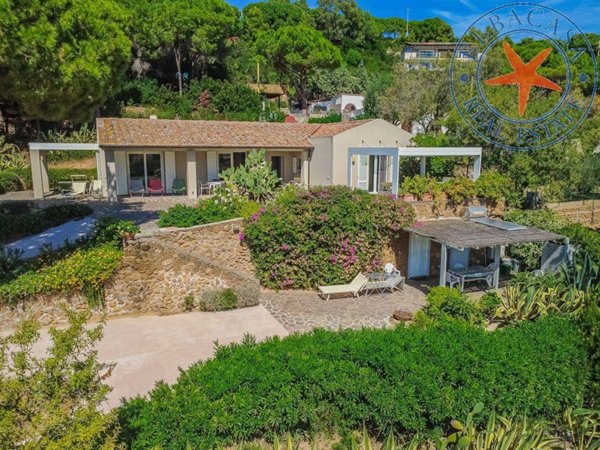casa indipendente in vendita a Capoliveri