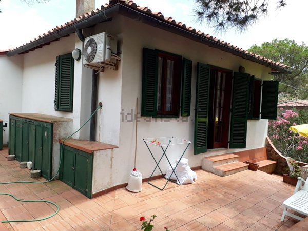 casa indipendente in vendita a Capraia Isola