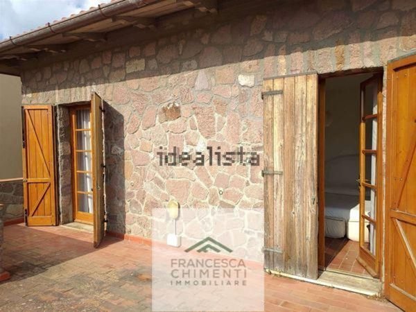 casa indipendente in vendita a Capraia Isola in zona Porto