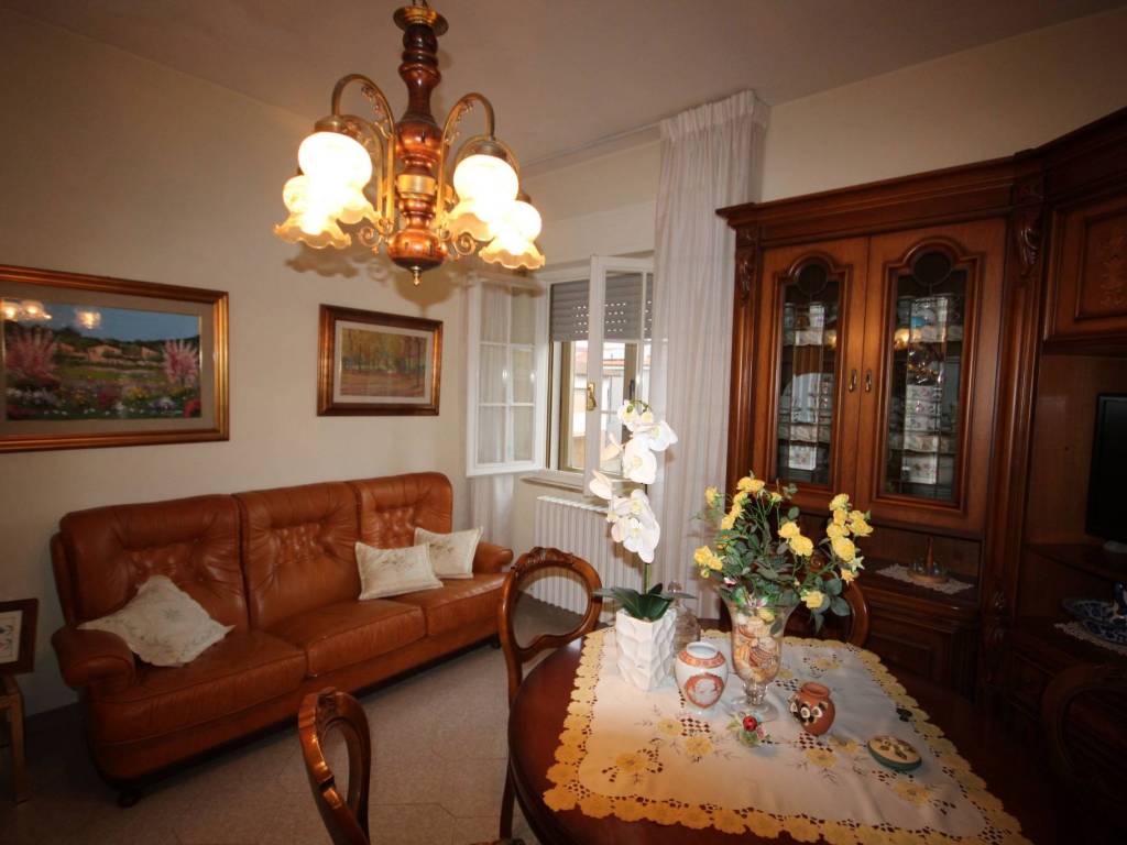 casa indipendente in vendita a Castagneto Carducci in zona Donoratico