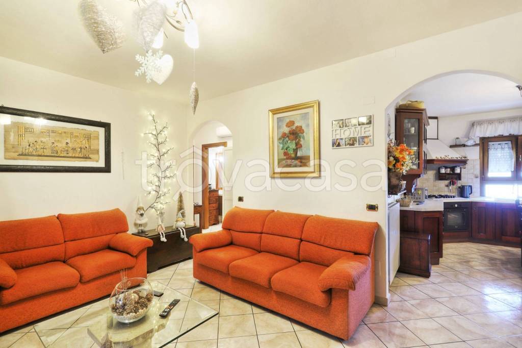 appartamento in vendita a Castagneto Carducci in zona Donoratico