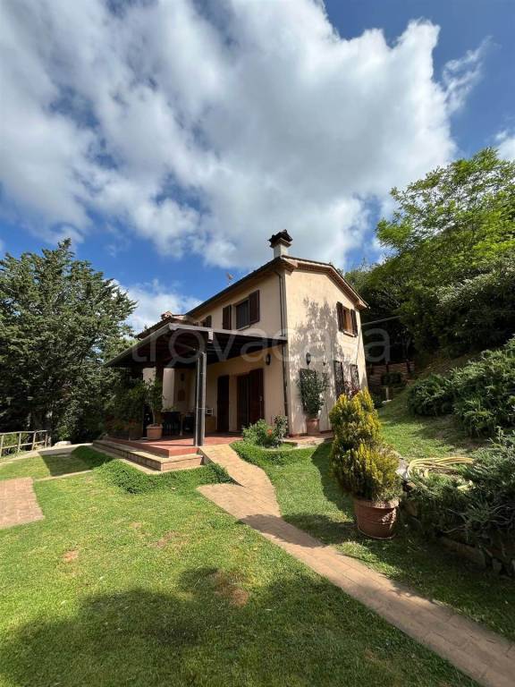 casa indipendente in vendita a Castagneto Carducci