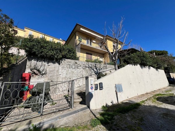 casa indipendente in vendita a Castagneto Carducci