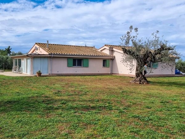 casa indipendente in vendita a Castagneto Carducci in zona Bolgheri