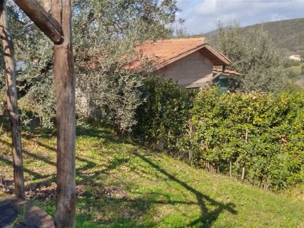 casa indipendente in vendita a Castagneto Carducci