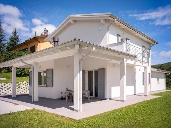 casa indipendente in vendita a Castagneto Carducci