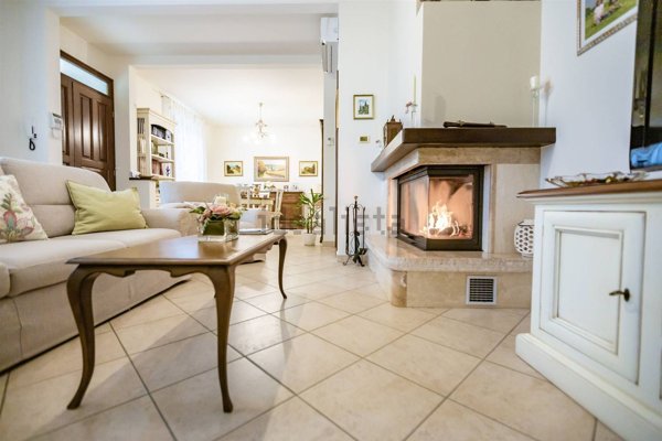 casa indipendente in vendita a Castagneto Carducci