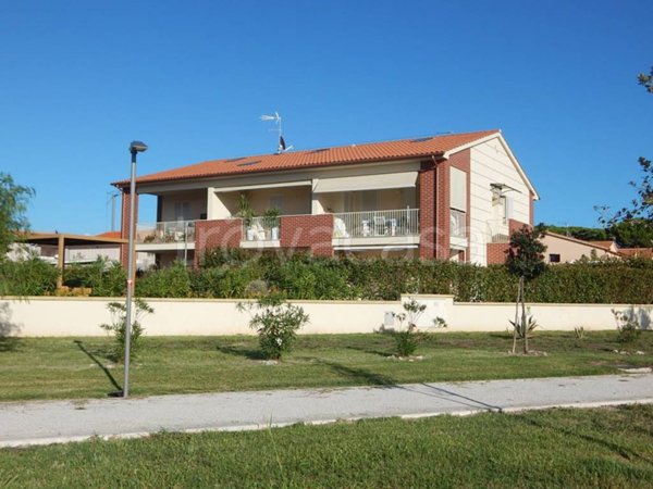 appartamento a Castagneto Carducci in zona Marina di Castagneto Carducci