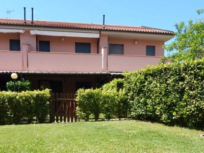 appartamento a Castagneto Carducci in zona Marina di Castagneto Carducci