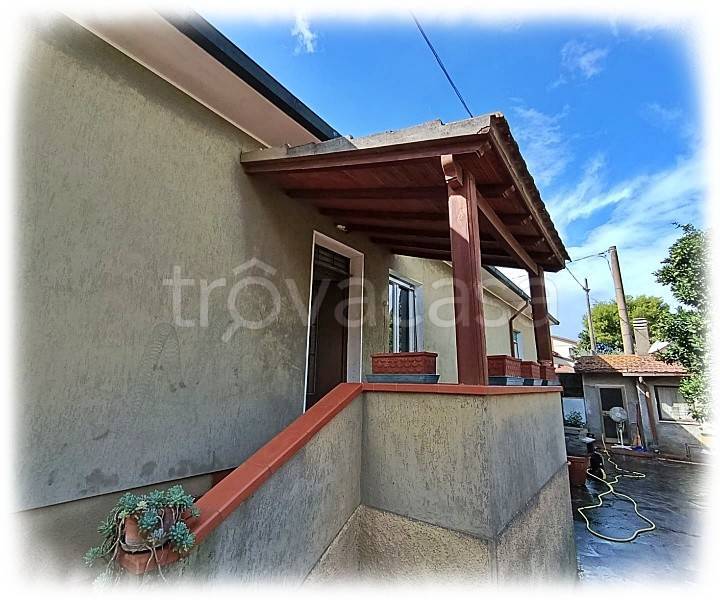 casa indipendente in vendita a Castagneto Carducci in zona Donoratico