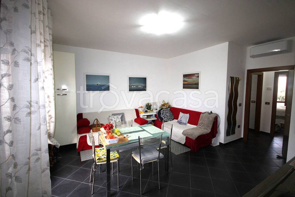 appartamento in vendita a Castagneto Carducci in zona Donoratico