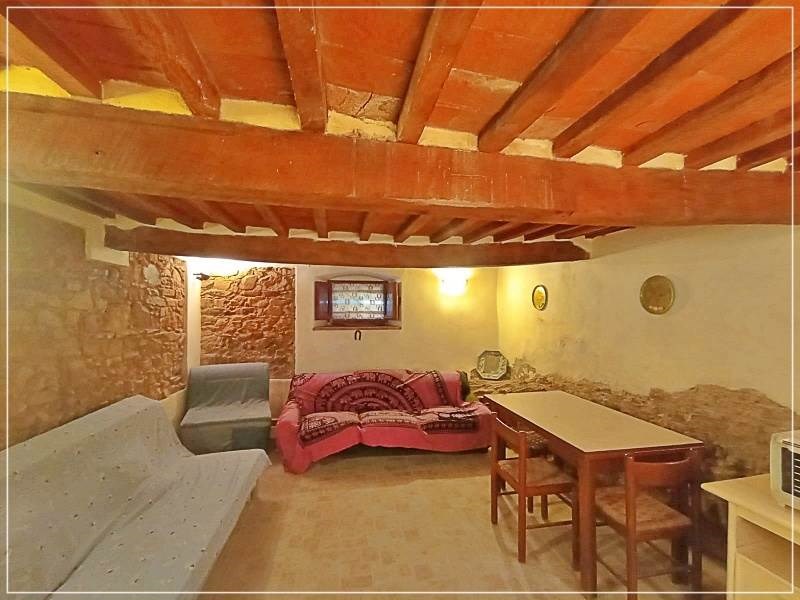 locale di sgombero in vendita a Castagneto Carducci