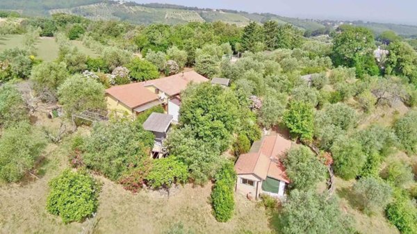 casa indipendente in vendita a Castagneto Carducci