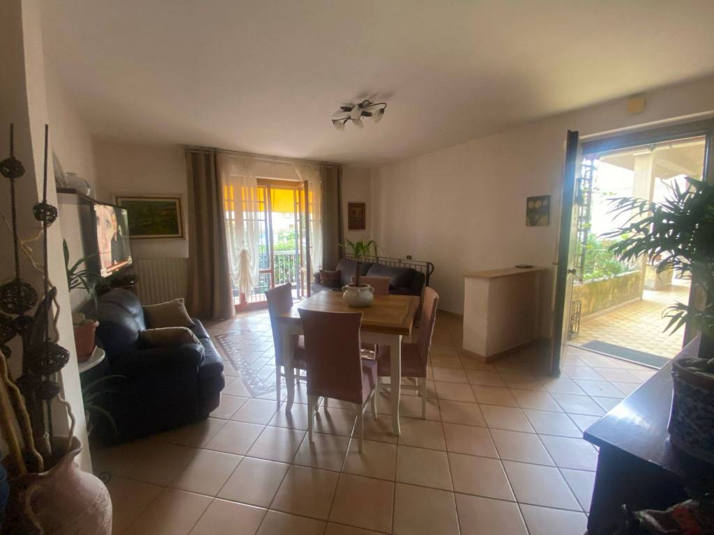 appartamento in vendita a Castagneto Carducci in zona Donoratico