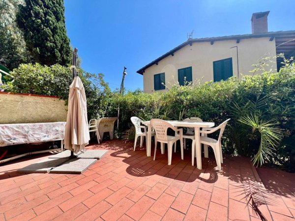 appartamento a Castagneto Carducci in zona Marina di Castagneto Carducci