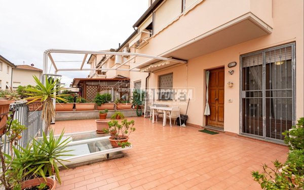 appartamento in vendita a Castagneto Carducci in zona Donoratico