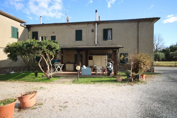 appartamento in vendita a Castagneto Carducci in zona Donoratico