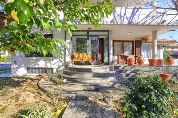 casa indipendente in vendita a Castagneto Carducci in zona Donoratico