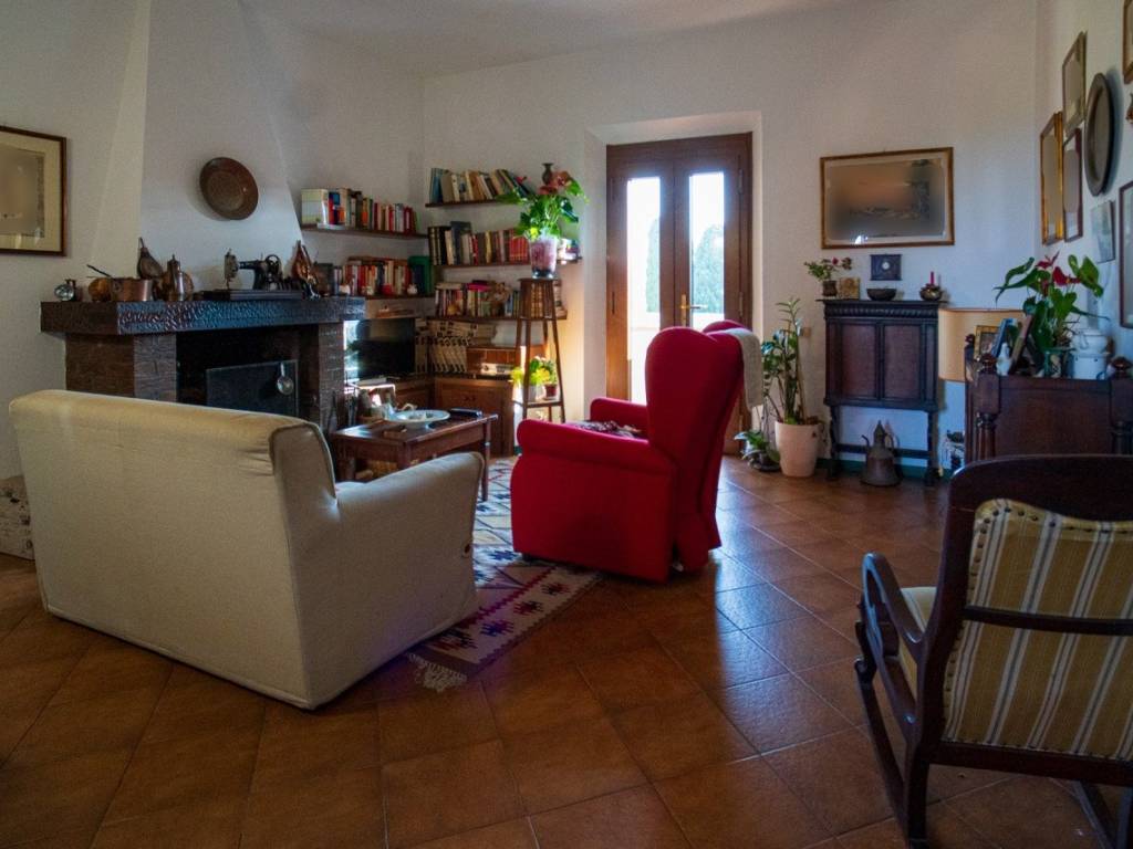 appartamento in vendita a Castagneto Carducci in zona Donoratico